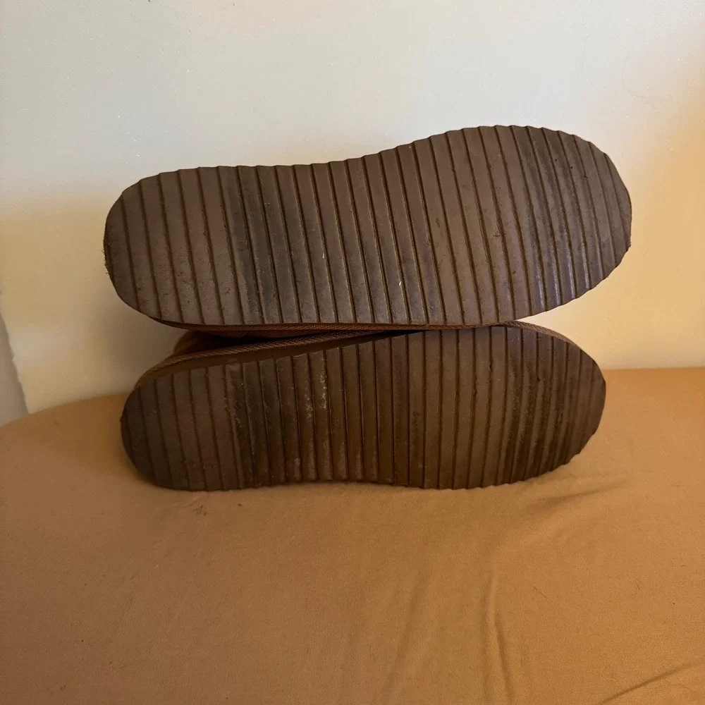 Old Navy Cozy-Lined‎ Suede Chestnut Brown Ankle Bootie Slippers Size 8